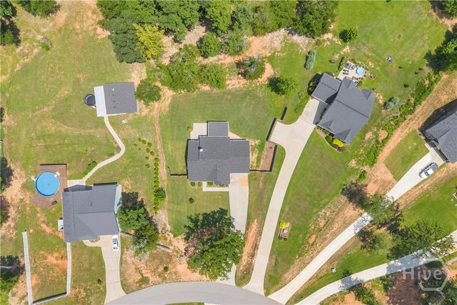 237 N Point Circle, Hartwell, GA 30643