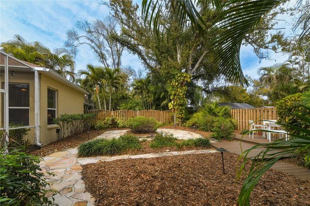 156 TALL TREES COURT, Sarasota, FL 34232