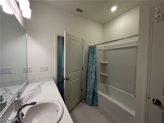 6548 Estero Bay DR, Fort Myers, FL 33908