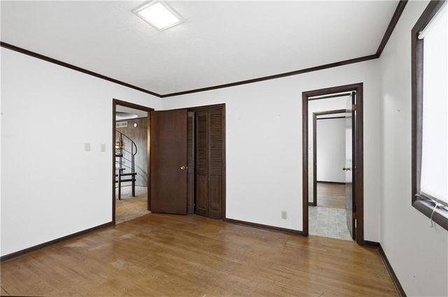 1074 S 240th Street, Pittsburg, KS 66762