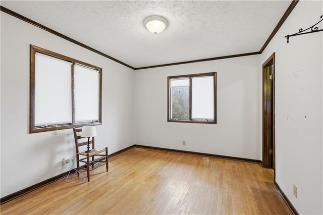 1074 S 240th Street, Pittsburg, KS 66762