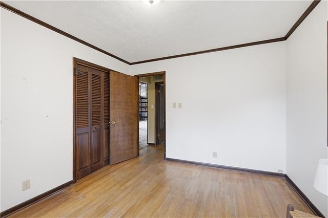 1074 S 240th Street, Pittsburg, KS 66762