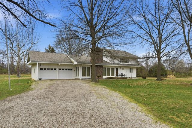 1074 S 240th Street, Pittsburg, KS 66762