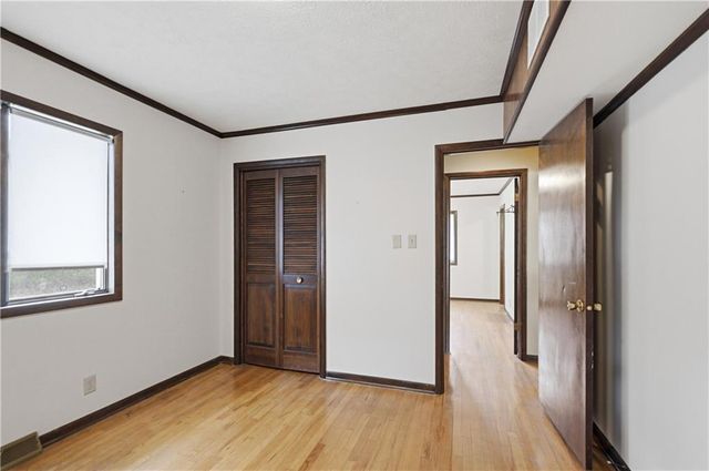 1074 S 240th Street, Pittsburg, KS 66762