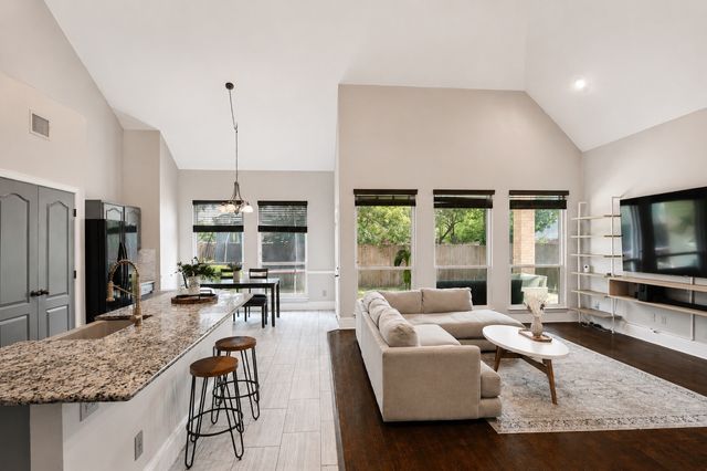 1720 Endicott Drive, Plano, TX 75025