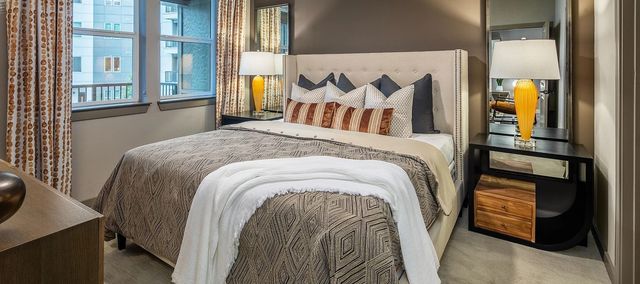 880 Lake Carolyn Parkway 159, Irving, TX 75039