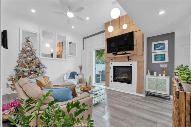 4758 La Villa Marina J, Marina Del Rey, CA 90292