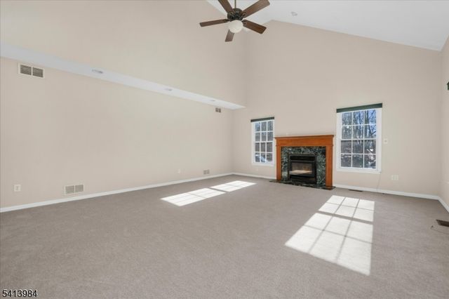 205 Hogan Ct, Bethlehem Twp., NJ 08802