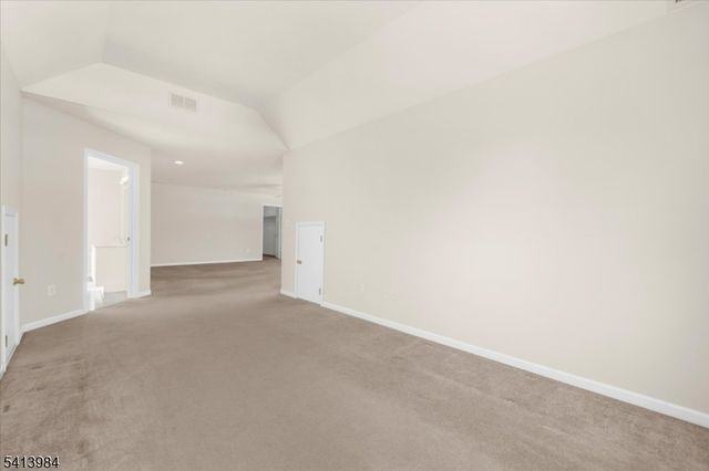 205 Hogan Ct, Bethlehem Twp., NJ 08802