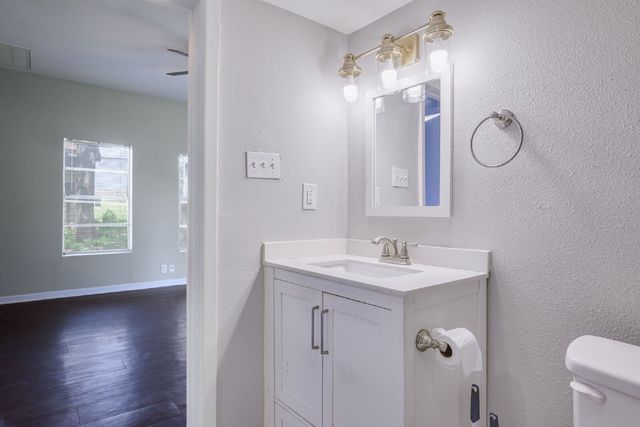 107 Windsor Court, Weatherford, TX 76086