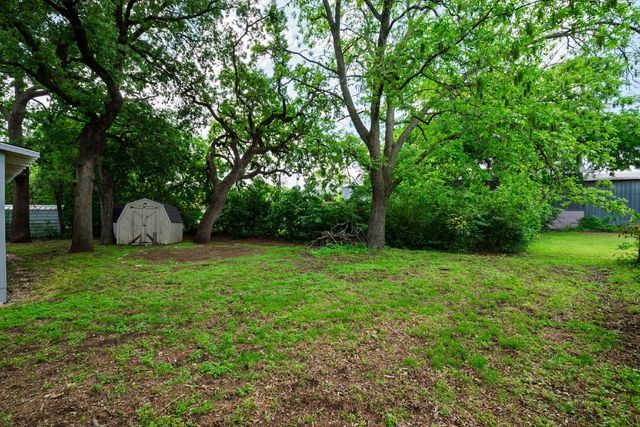 107 Windsor Court, Weatherford, TX 76086