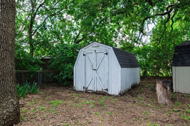 107 Windsor Court, Weatherford, TX 76086