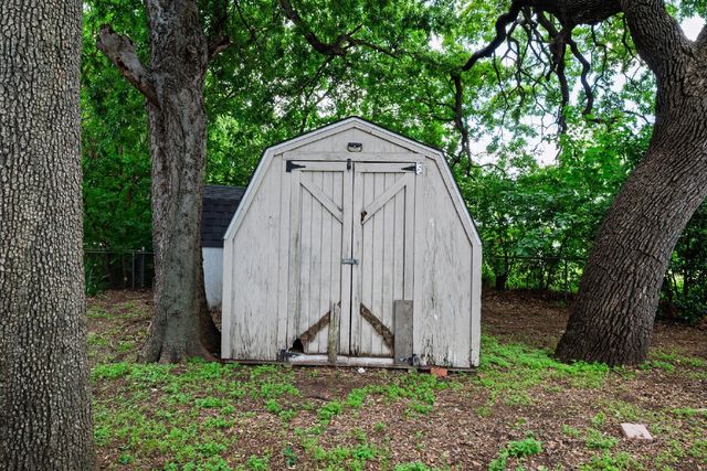 107 Windsor Court, Weatherford, TX 76086