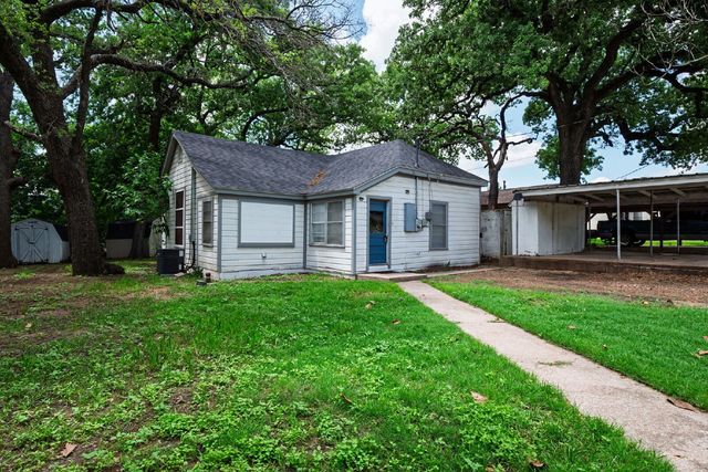 107 Windsor Court, Weatherford, TX 76086