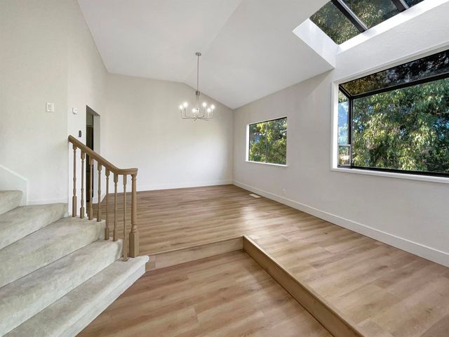 1861 Lamplight Ct, Walnut Creek, CA 94597