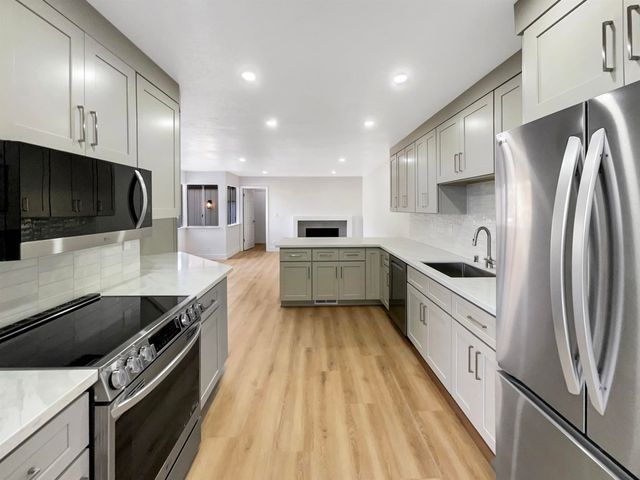 1861 Lamplight Ct, Walnut Creek, CA 94597