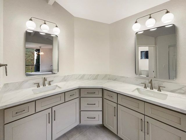 1861 Lamplight Ct, Walnut Creek, CA 94597