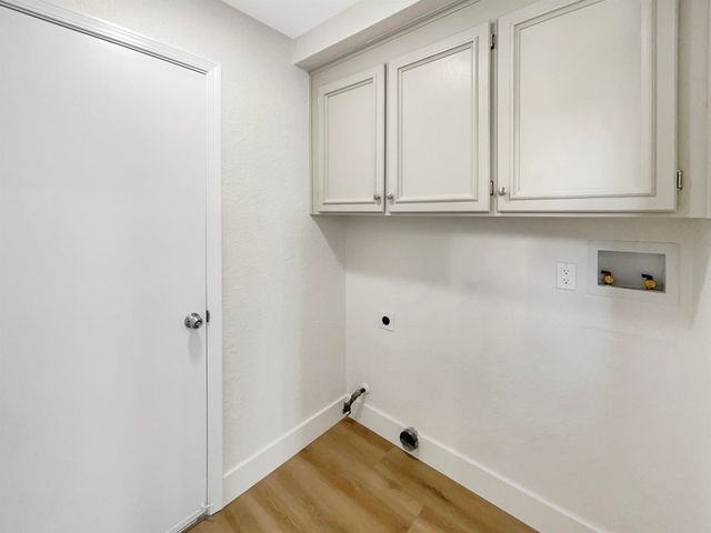 1861 Lamplight Ct, Walnut Creek, CA 94597