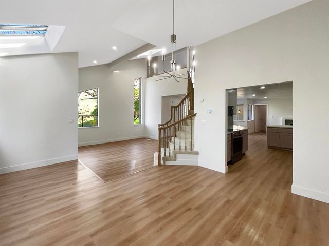 1861 Lamplight Ct, Walnut Creek, CA 94597