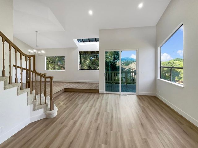 1861 Lamplight Ct, Walnut Creek, CA 94597