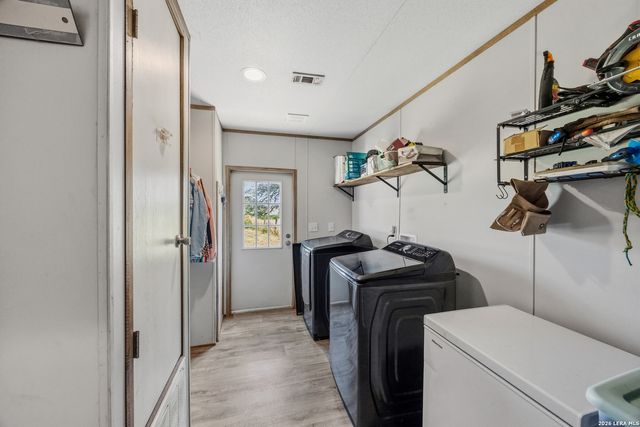 490 Hernandez, Poteet, TX 78065
