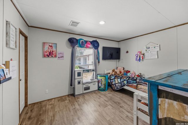 490 Hernandez, Poteet, TX 78065