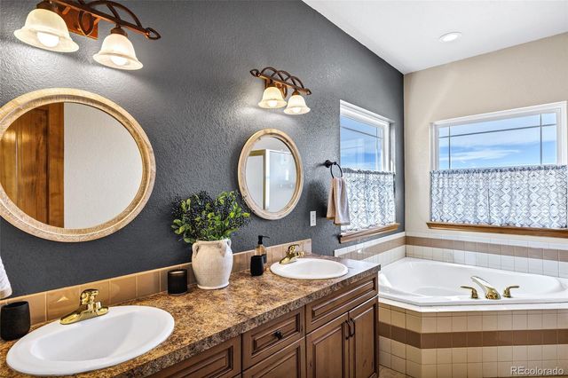 3463 Willownook Ranch Trail, Elizabeth, CO 80107