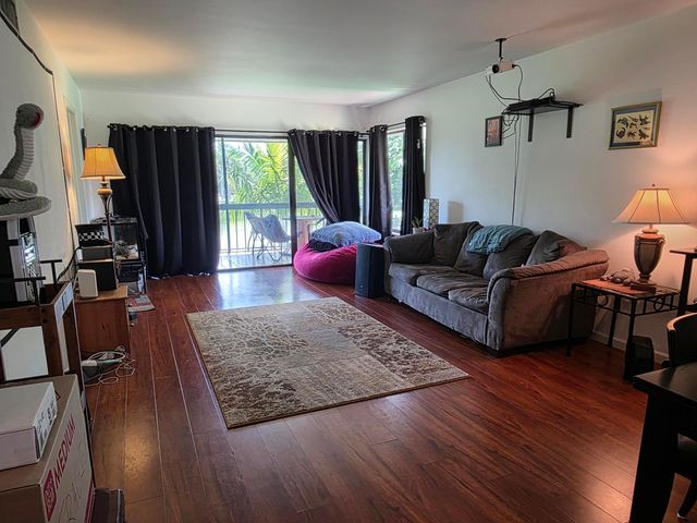 159 NW 70th Street 512, Boca Raton, FL 33487