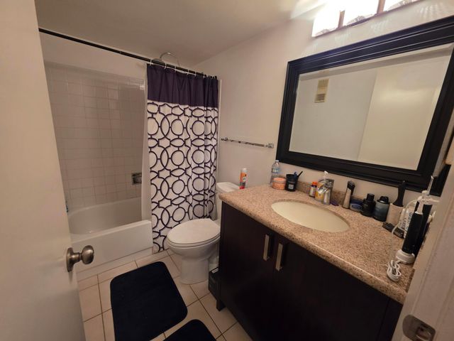 159 NW 70th Street 512, Boca Raton, FL 33487