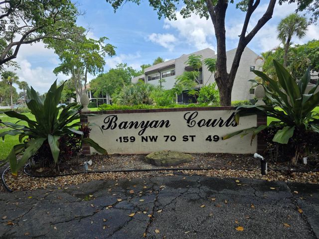 159 NW 70th Street 512, Boca Raton, FL 33487