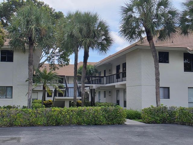 159 NW 70th Street 512, Boca Raton, FL 33487