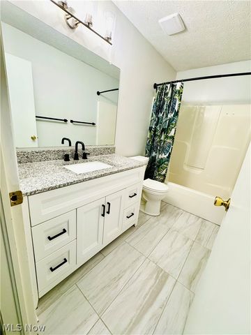 703 E Twinsburg Road, Northfield, OH 44067