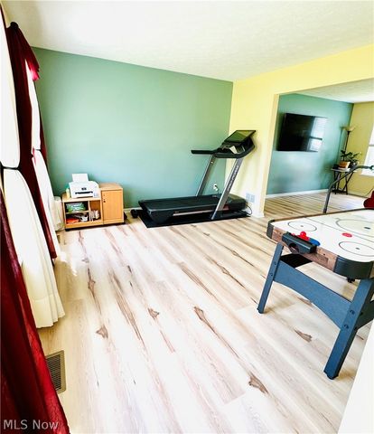 703 E Twinsburg Road, Northfield, OH 44067