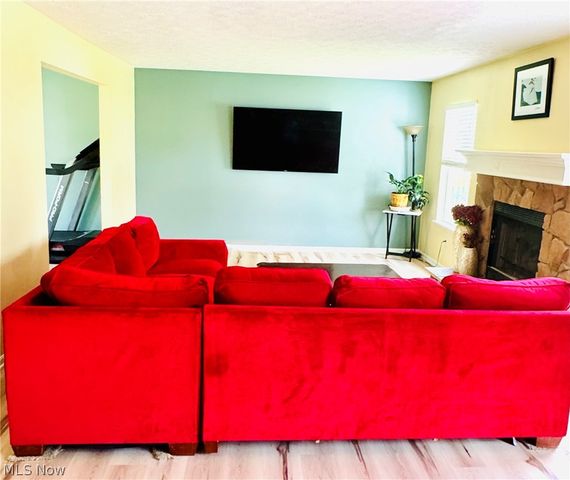 703 E Twinsburg Road, Northfield, OH 44067