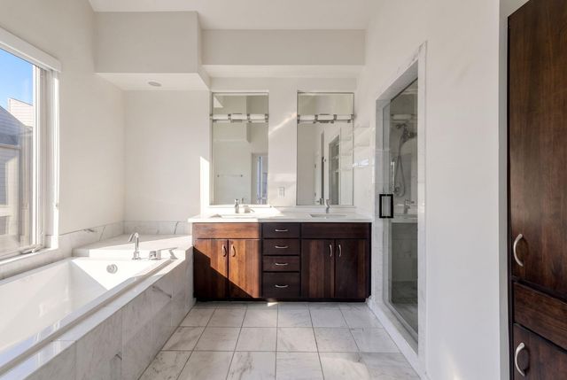 1500 Summit ST 5, Austin, TX 78741