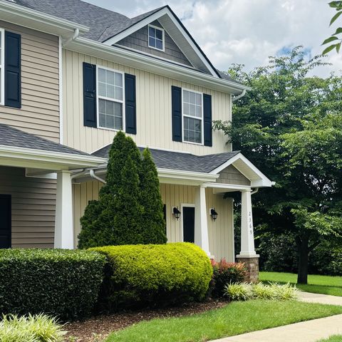 2369 New Holland Cir, Murfreesboro, TN 37128