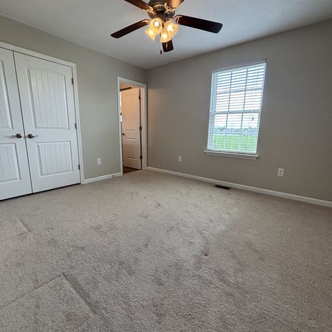 2369 New Holland Cir, Murfreesboro, TN 37128