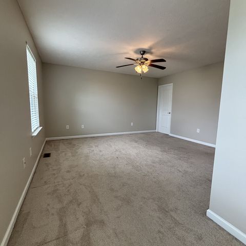 2369 New Holland Cir, Murfreesboro, TN 37128