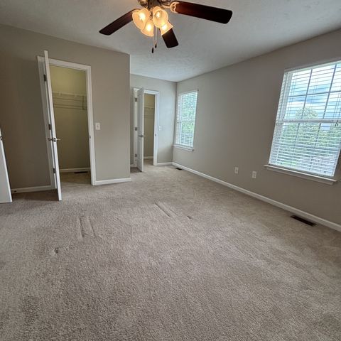 2369 New Holland Cir, Murfreesboro, TN 37128