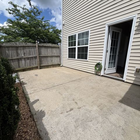 2369 New Holland Cir, Murfreesboro, TN 37128