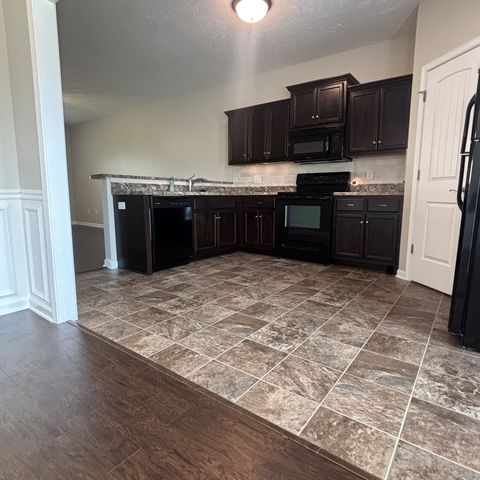 2369 New Holland Cir, Murfreesboro, TN 37128