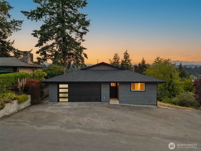 2511 Baymont Place, Bremerton, WA 98312