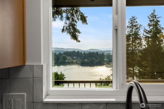 2511 Baymont Place, Bremerton, WA 98312