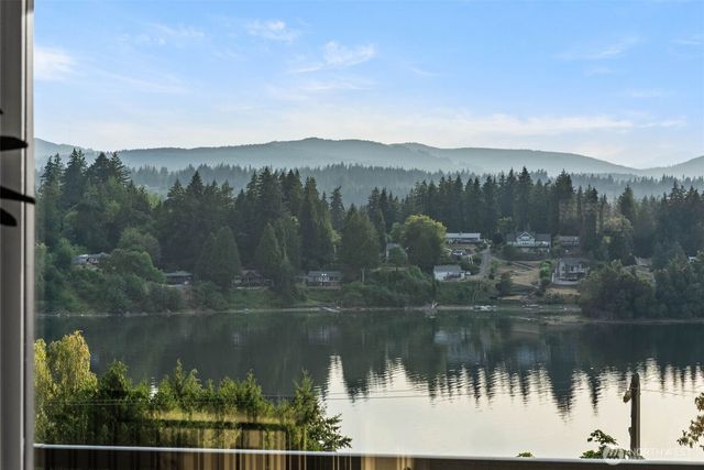 2511 Baymont Place, Bremerton, WA 98312
