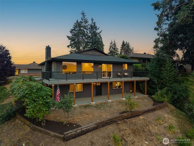 2511 Baymont Place, Bremerton, WA 98312
