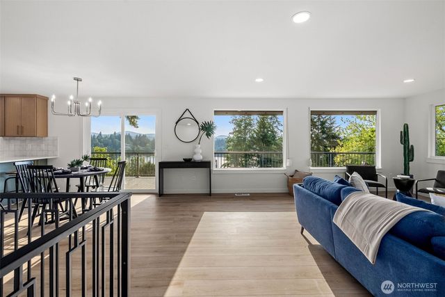 2511 Baymont Place, Bremerton, WA 98312