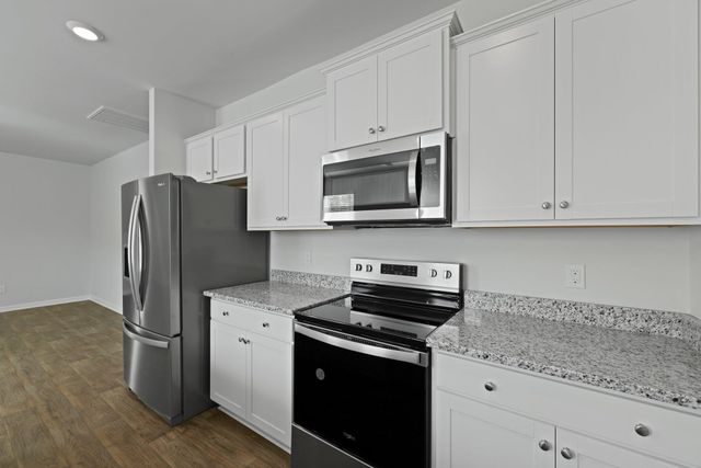 8037 Rackham Road, Hollywood, SC 29449