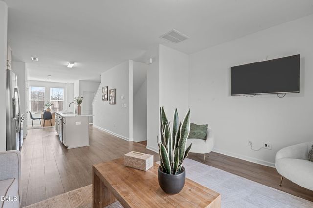 447 N Fisher Street, Raleigh, NC 27610