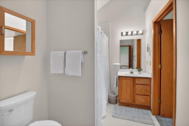 6841 Cross Country Road, Verona, WI 53593