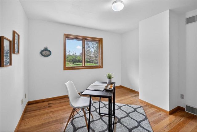6841 Cross Country Road, Verona, WI 53593